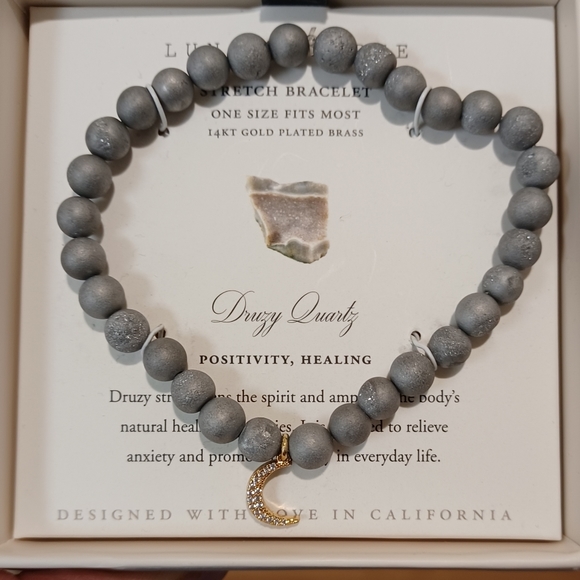 LUNA NORTE 14K GOLD PLATED MOON CRYSTAL CHARM W/ DRUSY QUARTZ STRETCH BRACELET - Picture 6 of 9